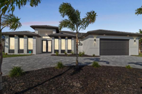 Retreat Gulfside Cape Coral Waterfront Luxury Private Pool and Spa